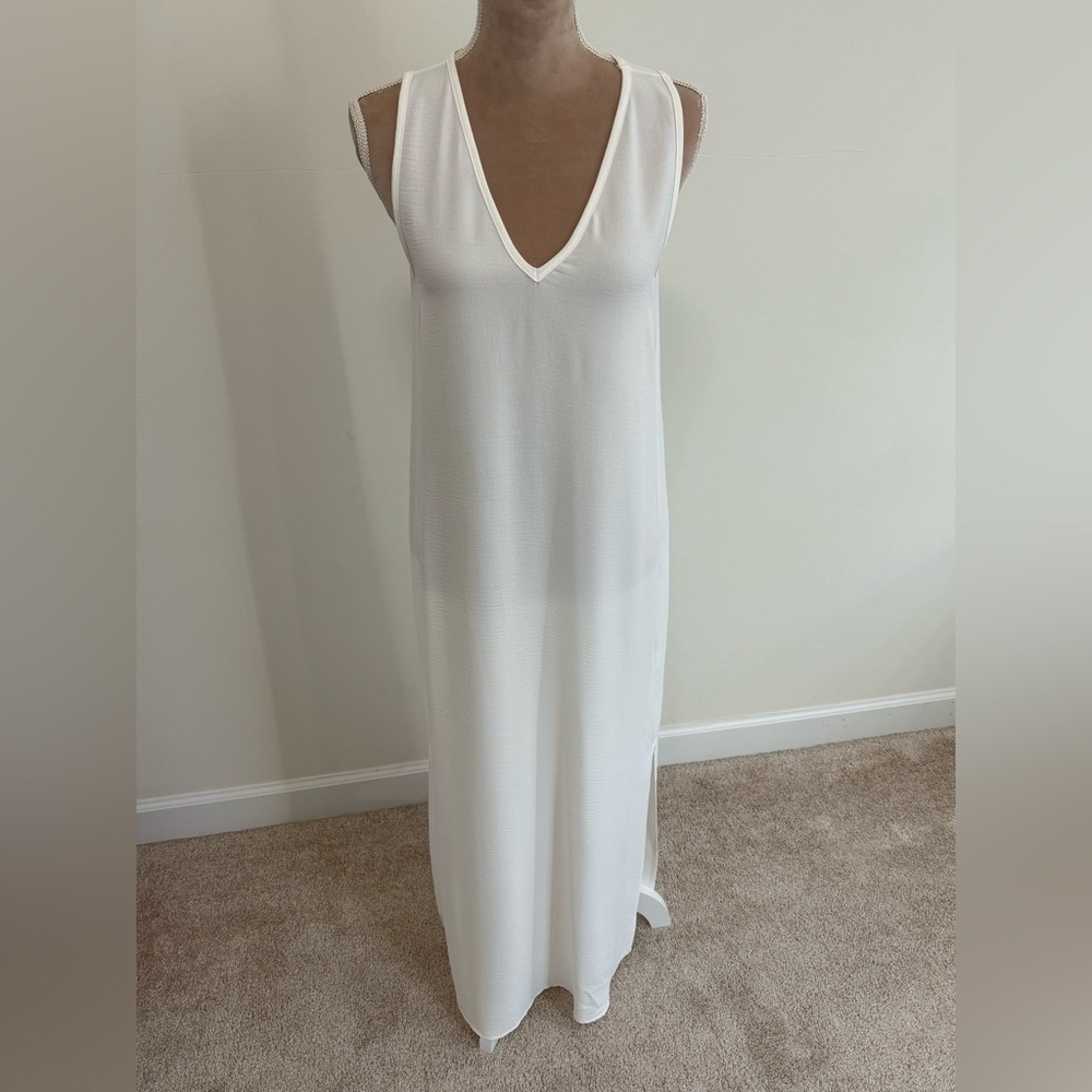 Franne Golde White V-Neck Dress Size S